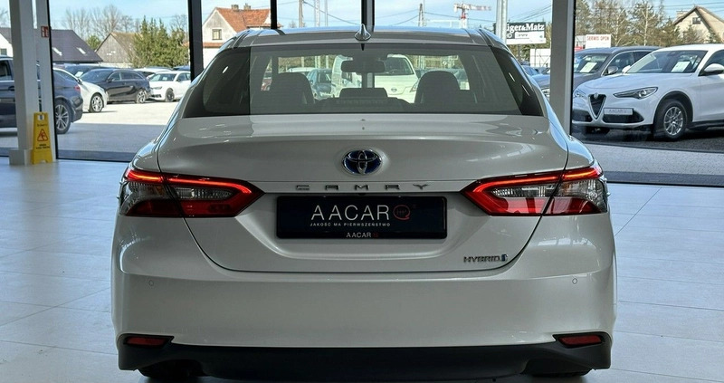 Toyota Camry cena 134900 przebieg: 28148, rok produkcji 2021 z Trzcińsko-Zdrój małe 781